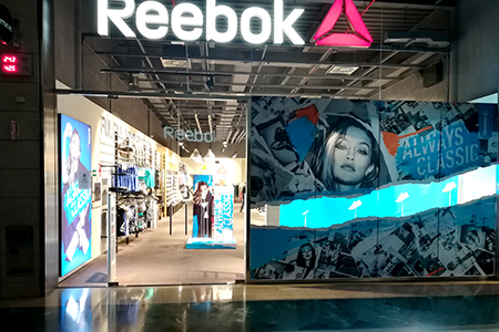 Produccion grafica con la coleccion Reebok Classics para puntos de venta Produccion grafica con la coleccion Reebok Classics para puntos de venta