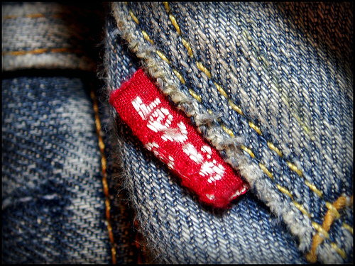 Revolucion en Tokyo con la presentación de los nuevos Levi Revolucion en Tokyo con la presentación de los nuevos Levi