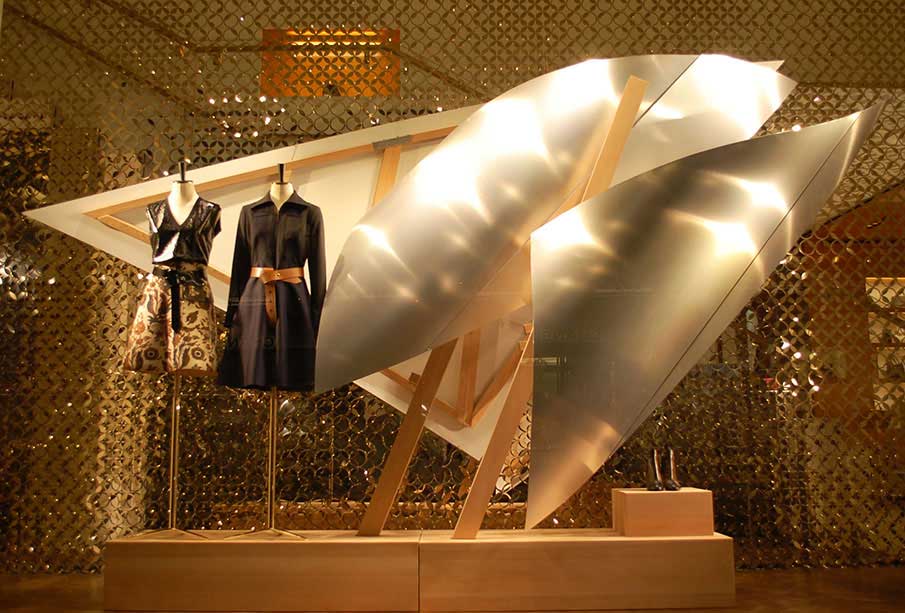 Escaparates Louis Vuitton para su flagship en ParÃs Escaparates Louis Vuitton para su flagship en ParÃs