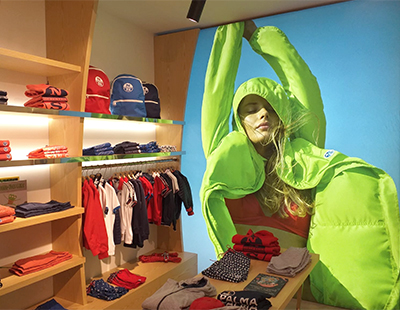 Decoracion interior boutique North Sails Madrid con caja de luz Decoracion interior boutique North Sails Madrid con caja de luz