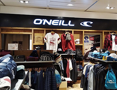 Rotulacion shop in shop de ONeill en El Corte Ingles